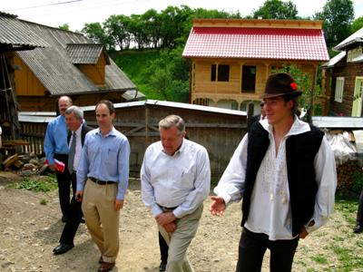 PeaceCorpsDirector_400x300.JPG