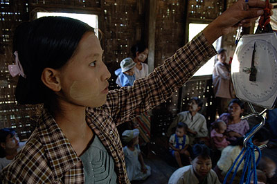 healthworker1.400x266.jpg
