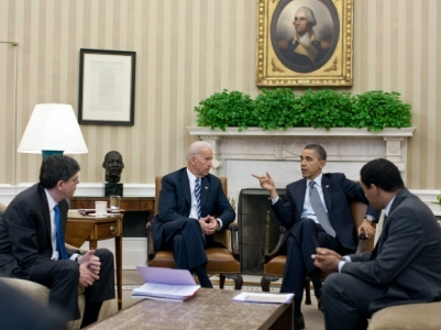Jack Lew, Joe Biden, Barack Obama and Rob Nabors